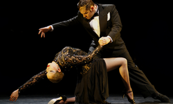 İŞ SANAT  “FOREVER TANGO” GÖSTERİSİYLE ALEVLENİYOR