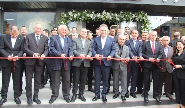 Ng Kütahya Seramik Konya Showroom’u Açıldı